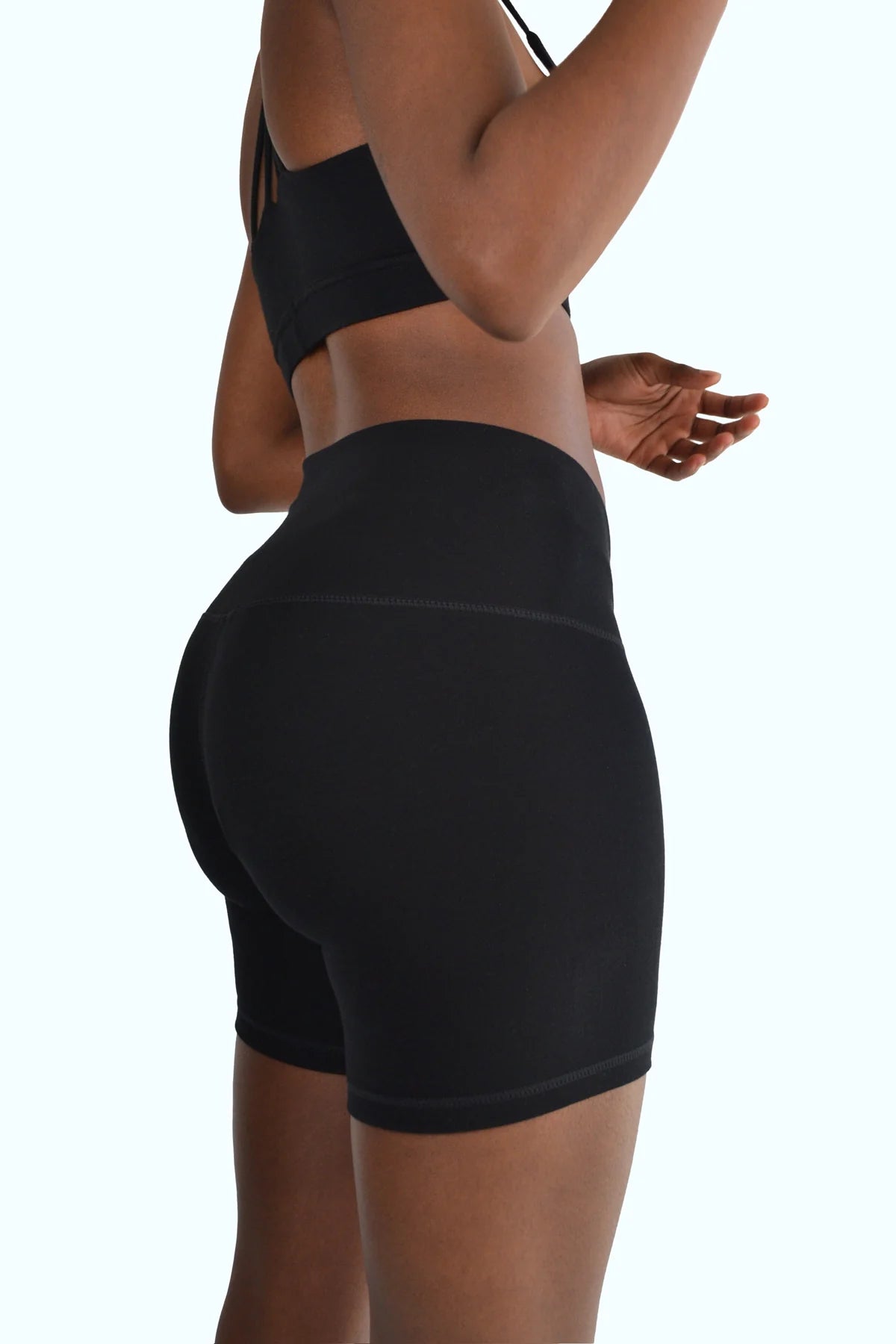 V-Shorts