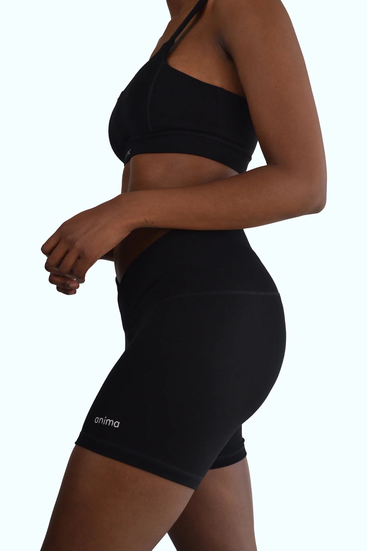 V-Shorts