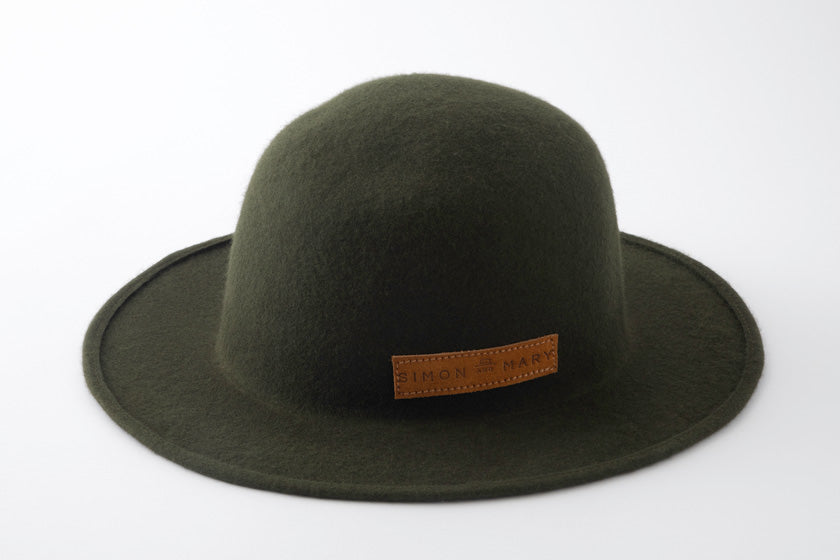 Roberto Hat