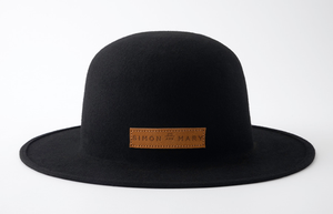 Roberto Hat